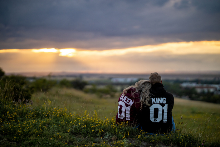 "King und Queen" von hinten vor dramatischen Sonnenuntergang Canon EOSR & RF 85mm f/1.2L USM