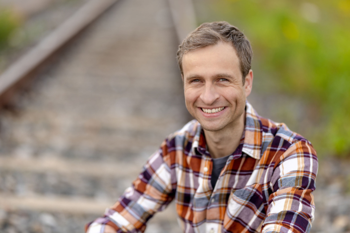 Portrait Schauspieler Thomas Stier Koch Portrait Schauspieler Thomas Stier Koch fotografiert in Erfurt mit der Canon EOs R5M² & dem RF 85mm f1.2